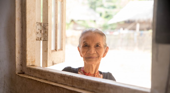 solar mama burma myanmar barefoot college rural man woman cow